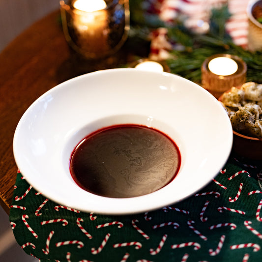 Barszcz z kiszonych buraków na wędzonych żeberkach